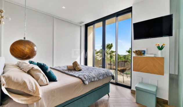 Odsprzedaż - Villa - Orihuela - Las Colinas Golf