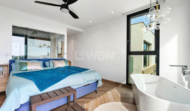 Odsprzedaż - Villa - Orihuela - Las Colinas Golf