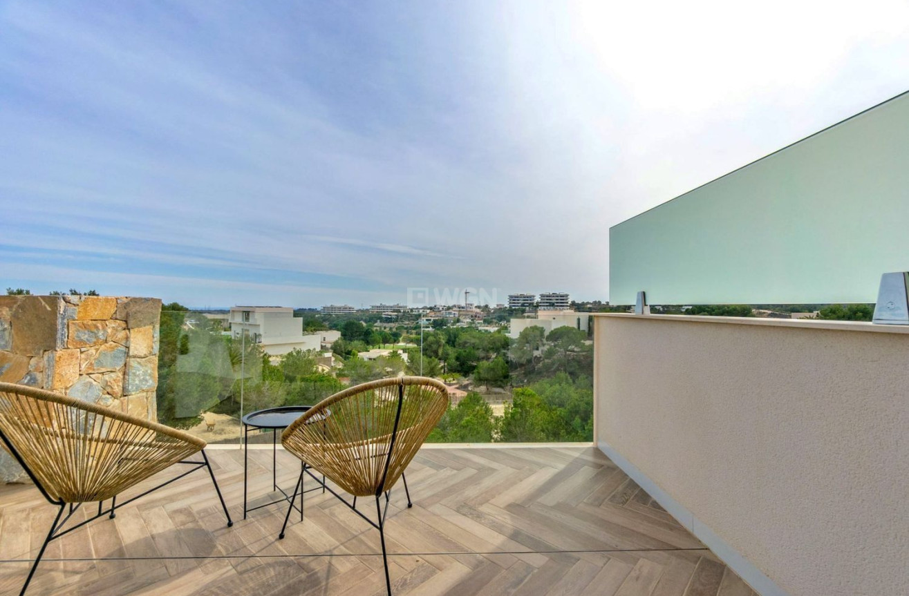 Odsprzedaż - Villa - Orihuela - Las Colinas Golf