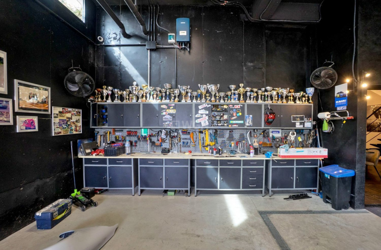 Odsprzedaż - Villa - Orihuela - Las Colinas Golf