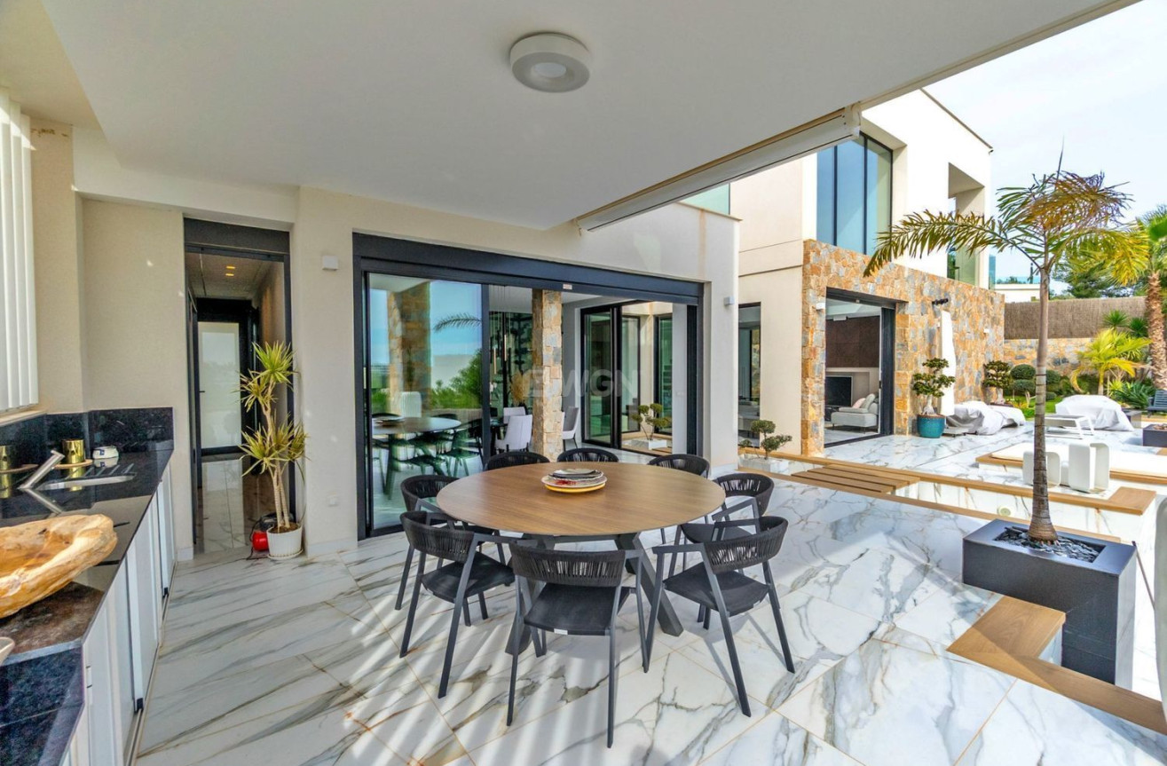 Odsprzedaż - Villa - Orihuela - Las Colinas Golf