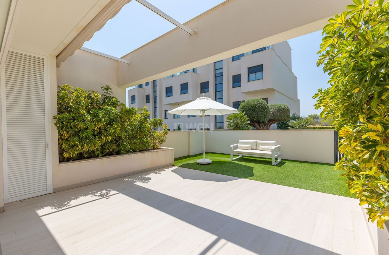 Odsprzedaż - Mieszkanie w bloku - Orihuela - Las Colinas Golf