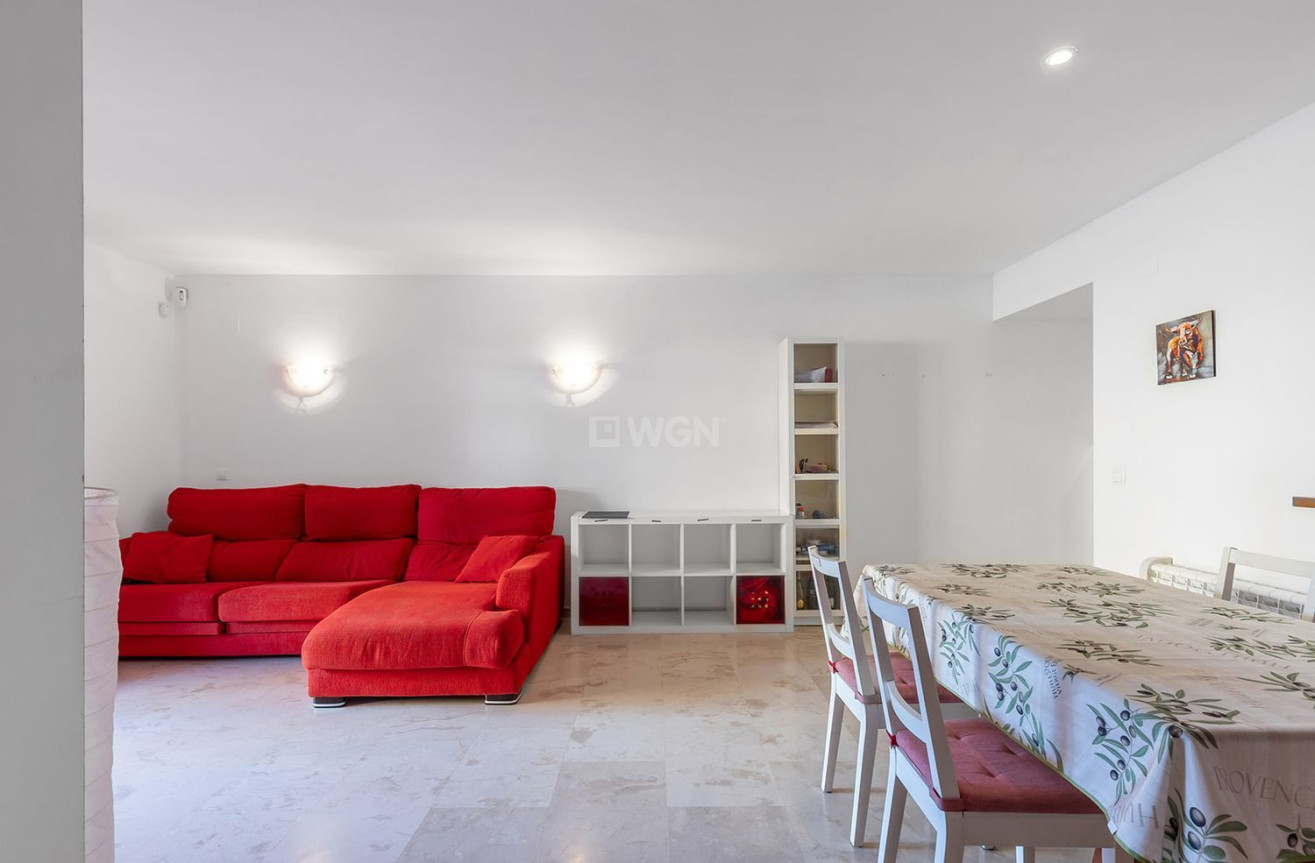 Odsprzedaż - Mieszkanie w bloku - Torrevieja - Punta Prima