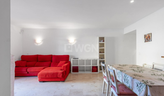 Odsprzedaż - Mieszkanie w bloku - Torrevieja - Punta Prima