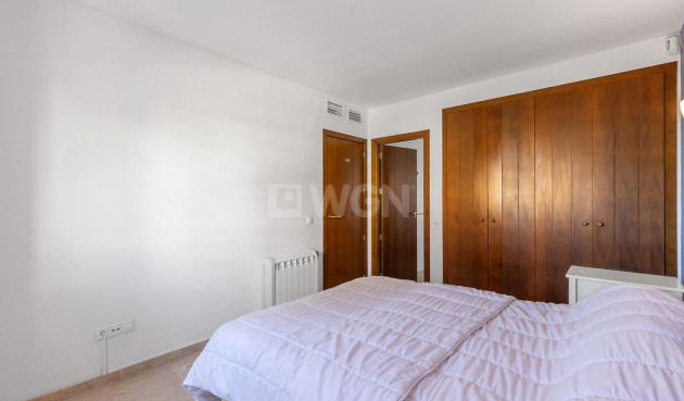 Odsprzedaż - Mieszkanie w bloku - Torrevieja - Punta Prima