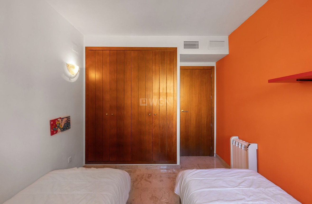 Odsprzedaż - Mieszkanie w bloku - Torrevieja - Punta Prima