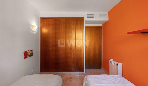 Odsprzedaż - Mieszkanie w bloku - Torrevieja - Punta Prima