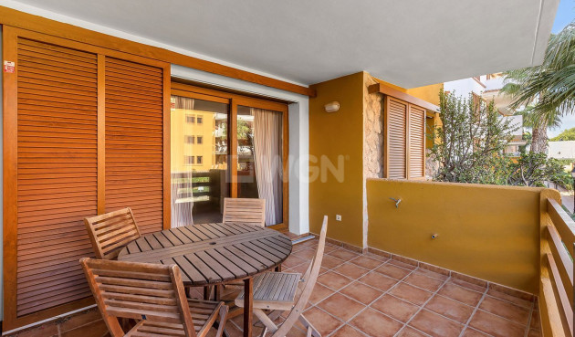 Odsprzedaż - Mieszkanie w bloku - Torrevieja - Punta Prima