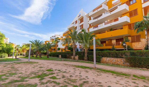 Odsprzedaż - Mieszkanie w bloku - Torrevieja - Punta Prima