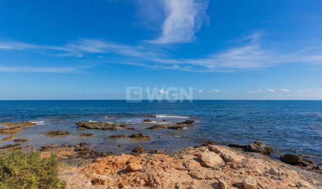 Odsprzedaż - Mieszkanie w bloku - Torrevieja - Punta Prima