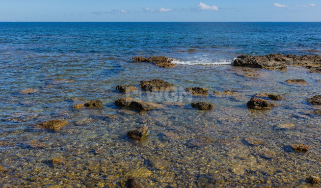 Odsprzedaż - Mieszkanie w bloku - Torrevieja - Punta Prima
