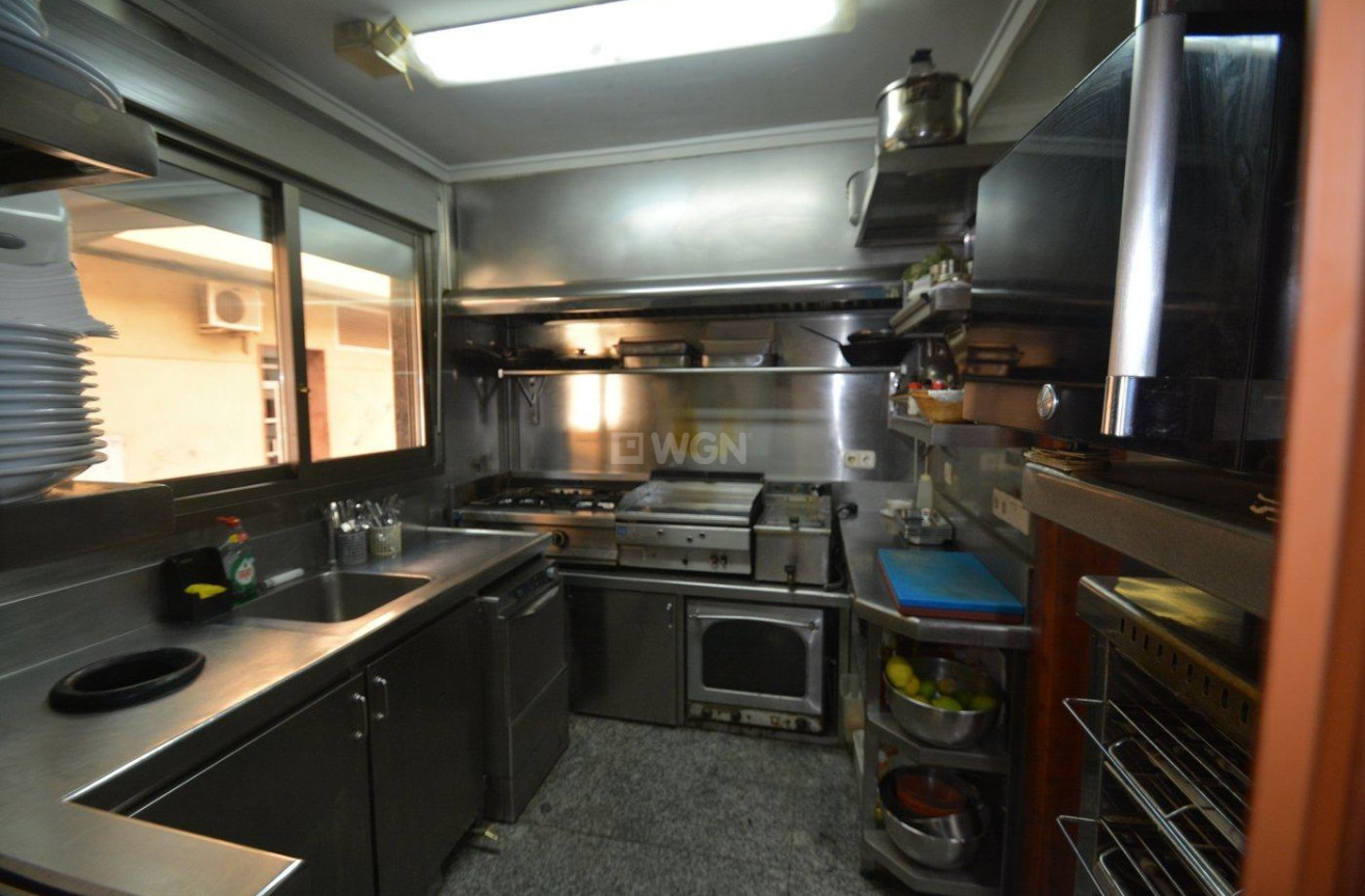 Resale - Commercial - Bigastro - Centro