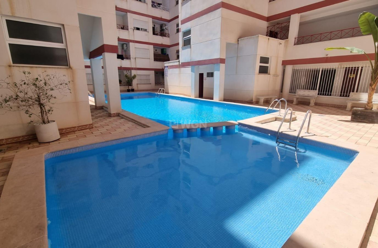 Resale - Apartment / flat - Torrevieja - PARQUE DE LAS NACIONES