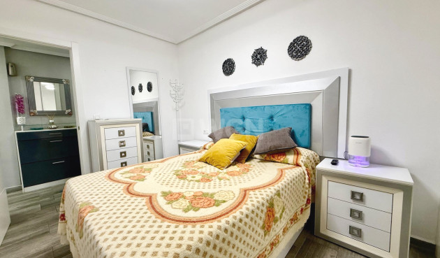 Resale - Apartment / flat - Torrevieja - PARQUE DE LAS NACIONES
