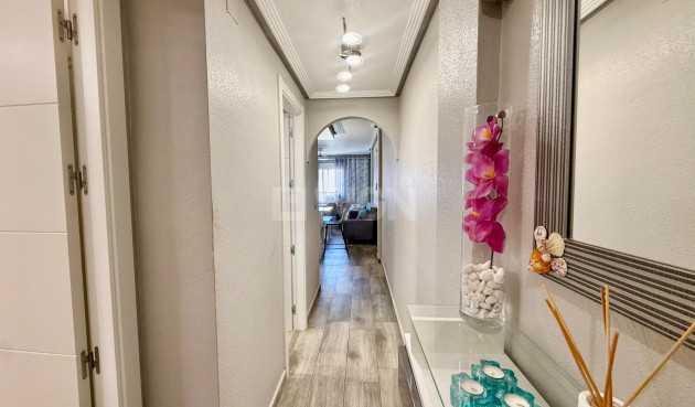 Resale - Apartment / flat - Torrevieja - PARQUE DE LAS NACIONES
