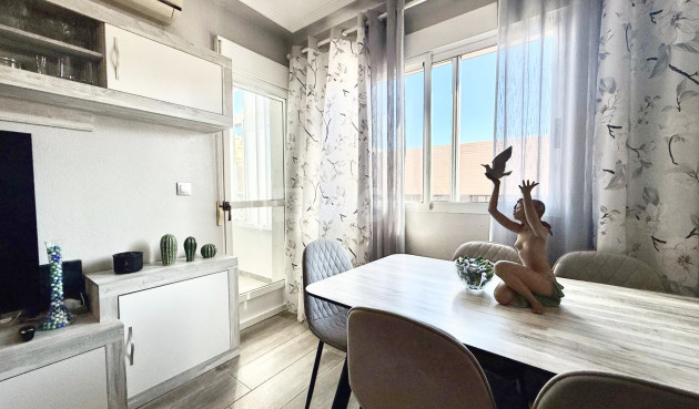 Resale - Apartment / flat - Torrevieja - PARQUE DE LAS NACIONES