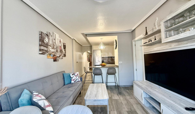 Resale - Apartment / flat - Torrevieja - PARQUE DE LAS NACIONES