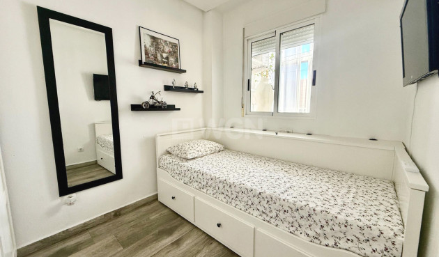 Resale - Apartment / flat - Torrevieja - PARQUE DE LAS NACIONES