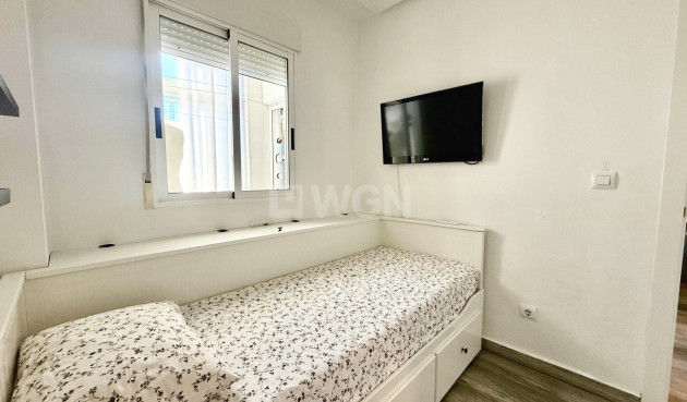 Resale - Apartment / flat - Torrevieja - PARQUE DE LAS NACIONES