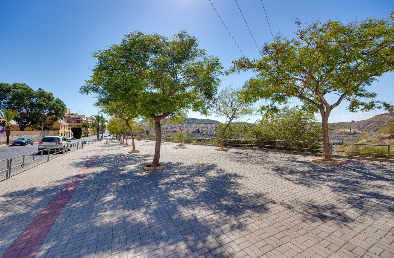 Odsprzedaż - Mieszkanie w bloku - Guardamar del Segura - Pueblo