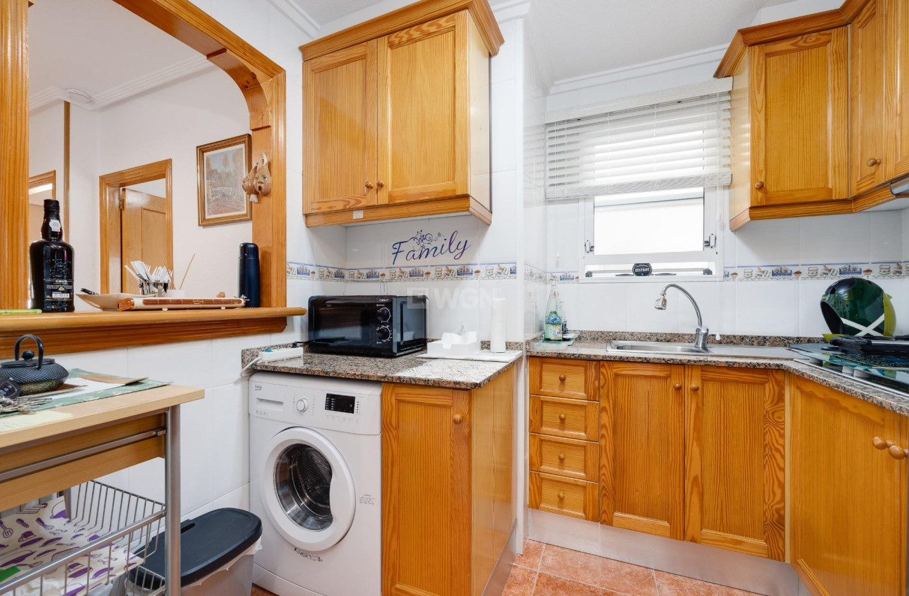 Odsprzedaż - Mieszkanie w bloku - Guardamar del Segura - Pueblo