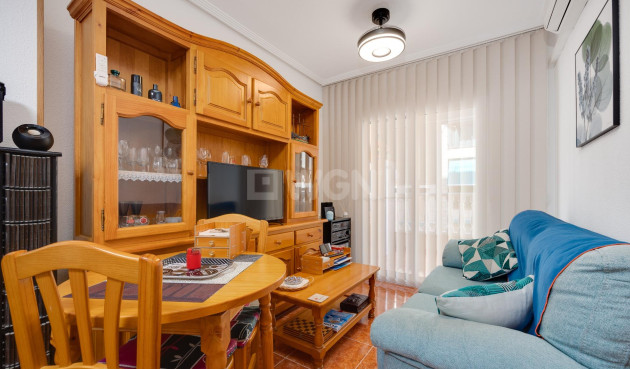 Odsprzedaż - Mieszkanie w bloku - Guardamar del Segura - Pueblo