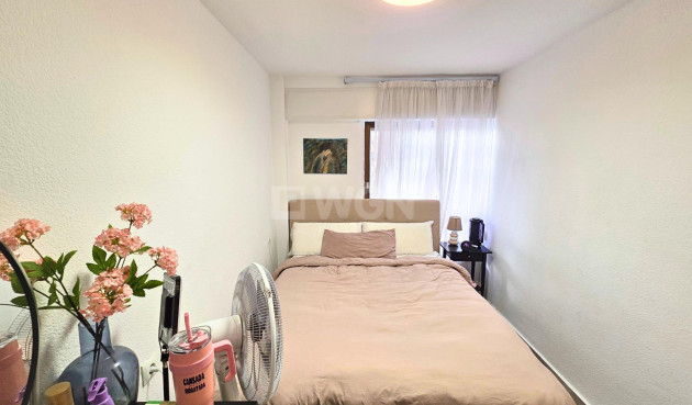 Odsprzedaż - Mieszkanie w bloku - Torrevieja - Playa del Cura