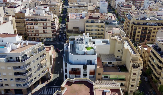 Odsprzedaż - Mieszkanie w bloku - Torrevieja - Costa Blanca