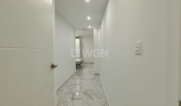 Odsprzedaż - Mieszkanie w bloku - Torrevieja - Costa Blanca