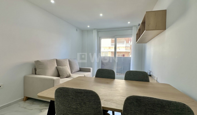 Odsprzedaż - Mieszkanie w bloku - Torrevieja - Costa Blanca