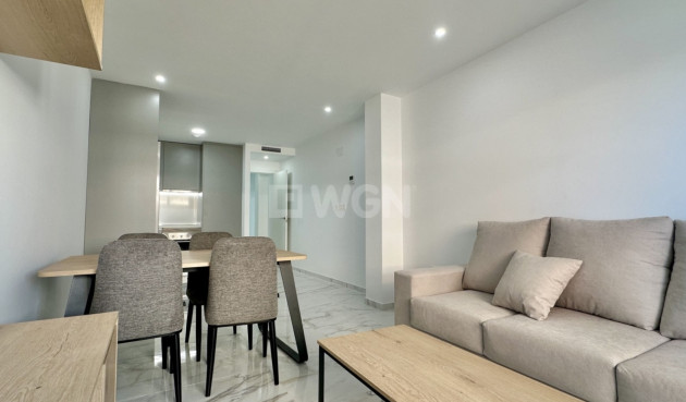 Odsprzedaż - Mieszkanie w bloku - Torrevieja - Costa Blanca