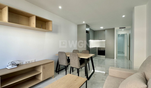 Odsprzedaż - Mieszkanie w bloku - Torrevieja - Costa Blanca