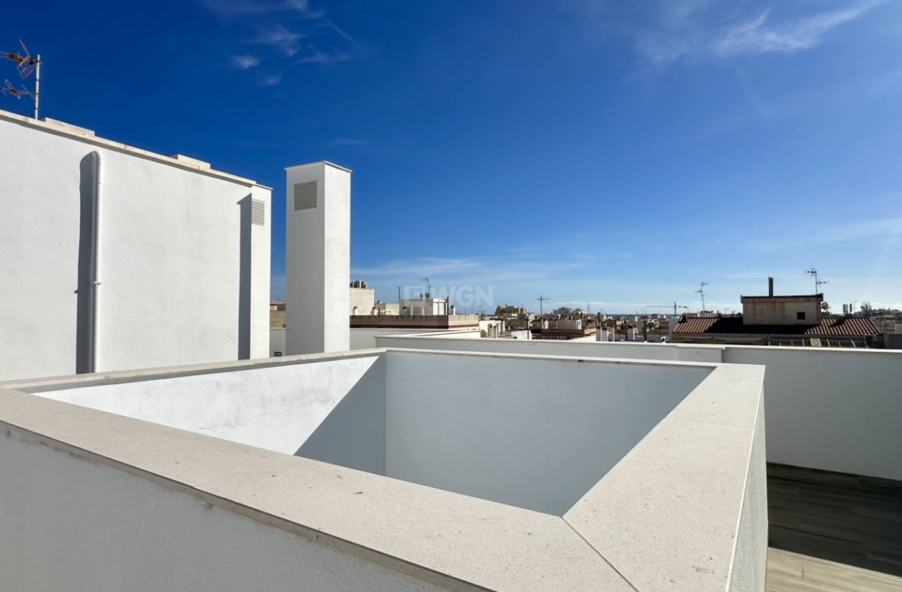 Odsprzedaż - Mieszkanie w bloku - Torrevieja - Costa Blanca