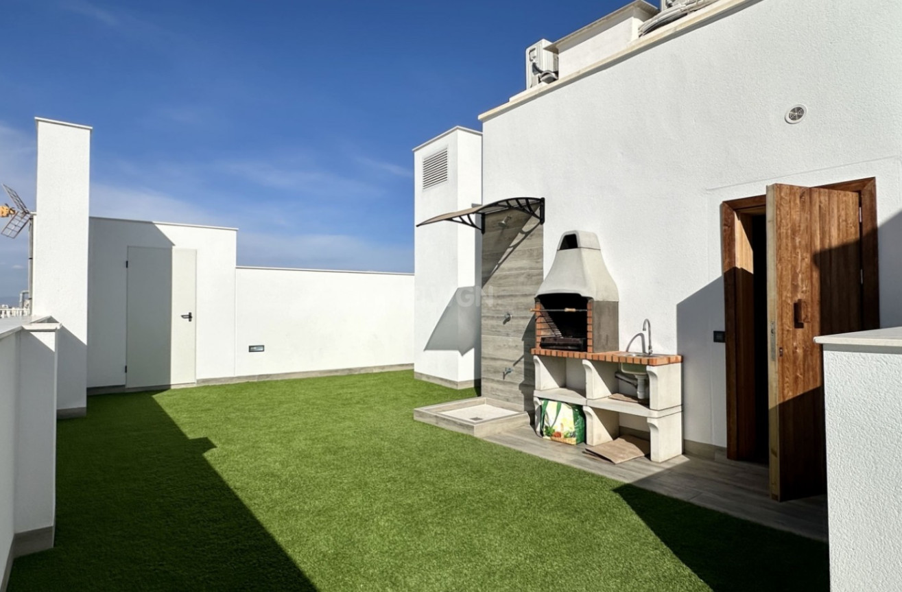 Odsprzedaż - Mieszkanie w bloku - Torrevieja - Costa Blanca