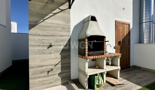 Odsprzedaż - Mieszkanie w bloku - Torrevieja - Costa Blanca