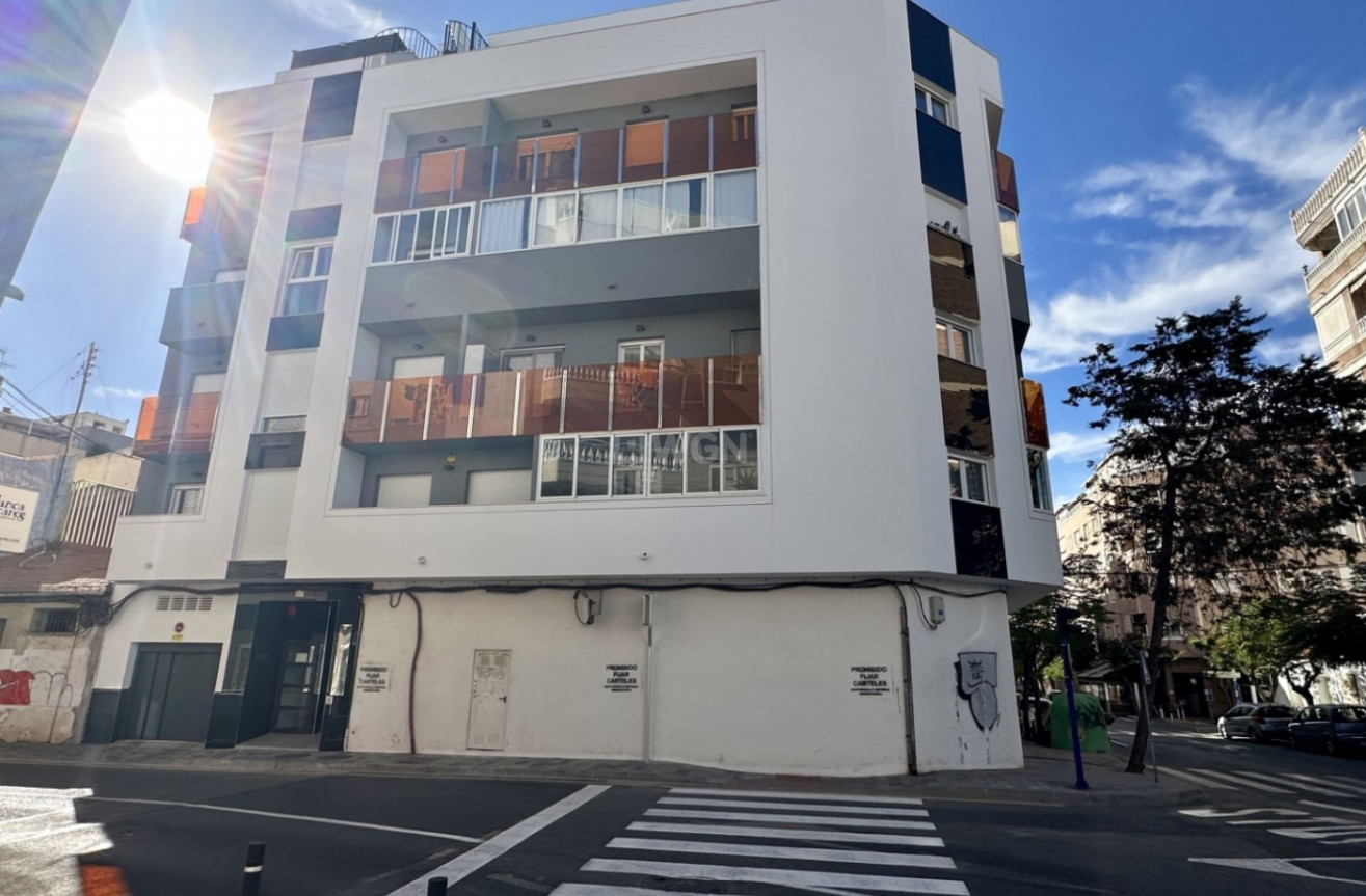 Odsprzedaż - Mieszkanie w bloku - Torrevieja - Costa Blanca