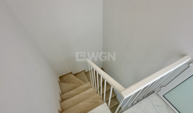 Odsprzedaż - Kamienica - Torrevieja - Costa Blanca