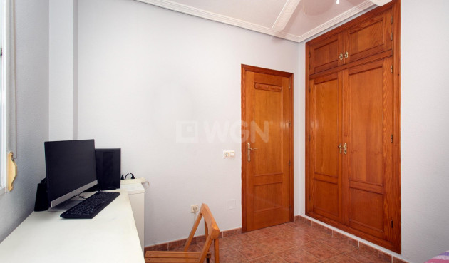 Odsprzedaż - Bungalow - Orihuela Costa - Punta Prima