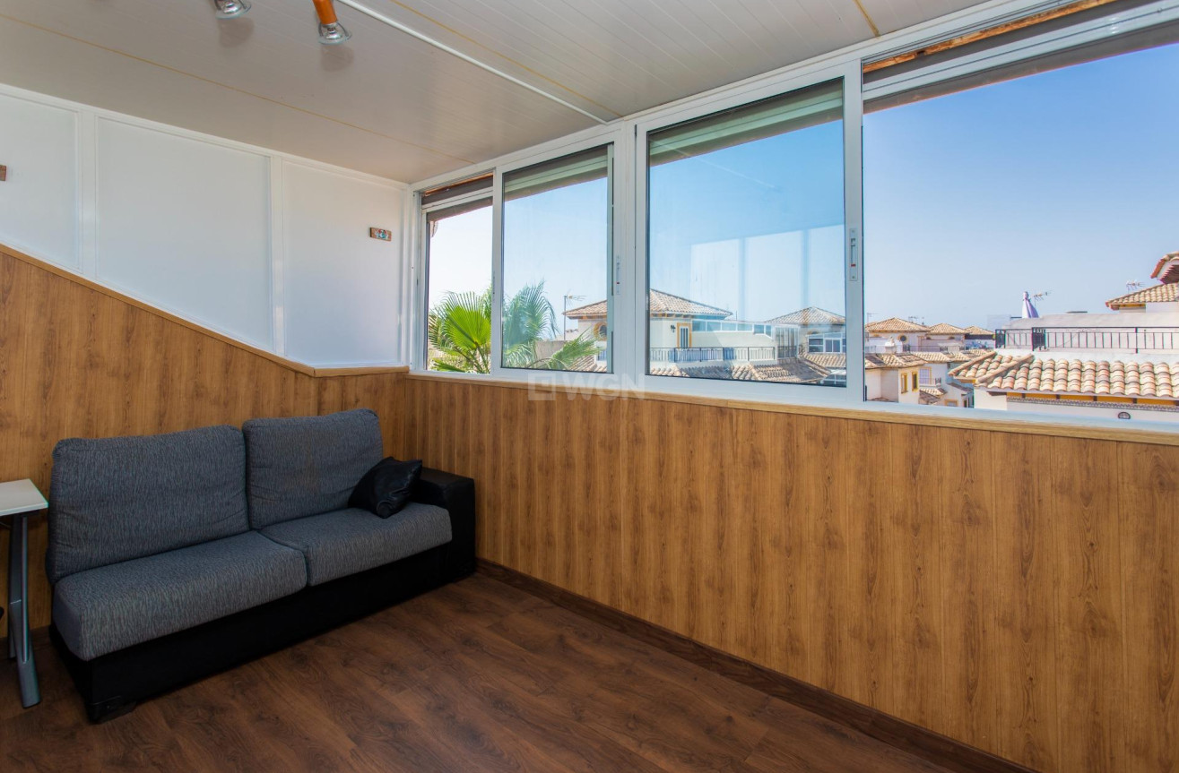 Odsprzedaż - Bungalow - Orihuela Costa - Punta Prima