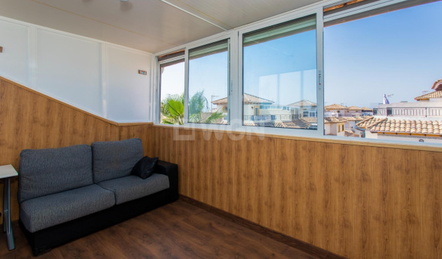 Odsprzedaż - Bungalow - Orihuela Costa - Punta Prima