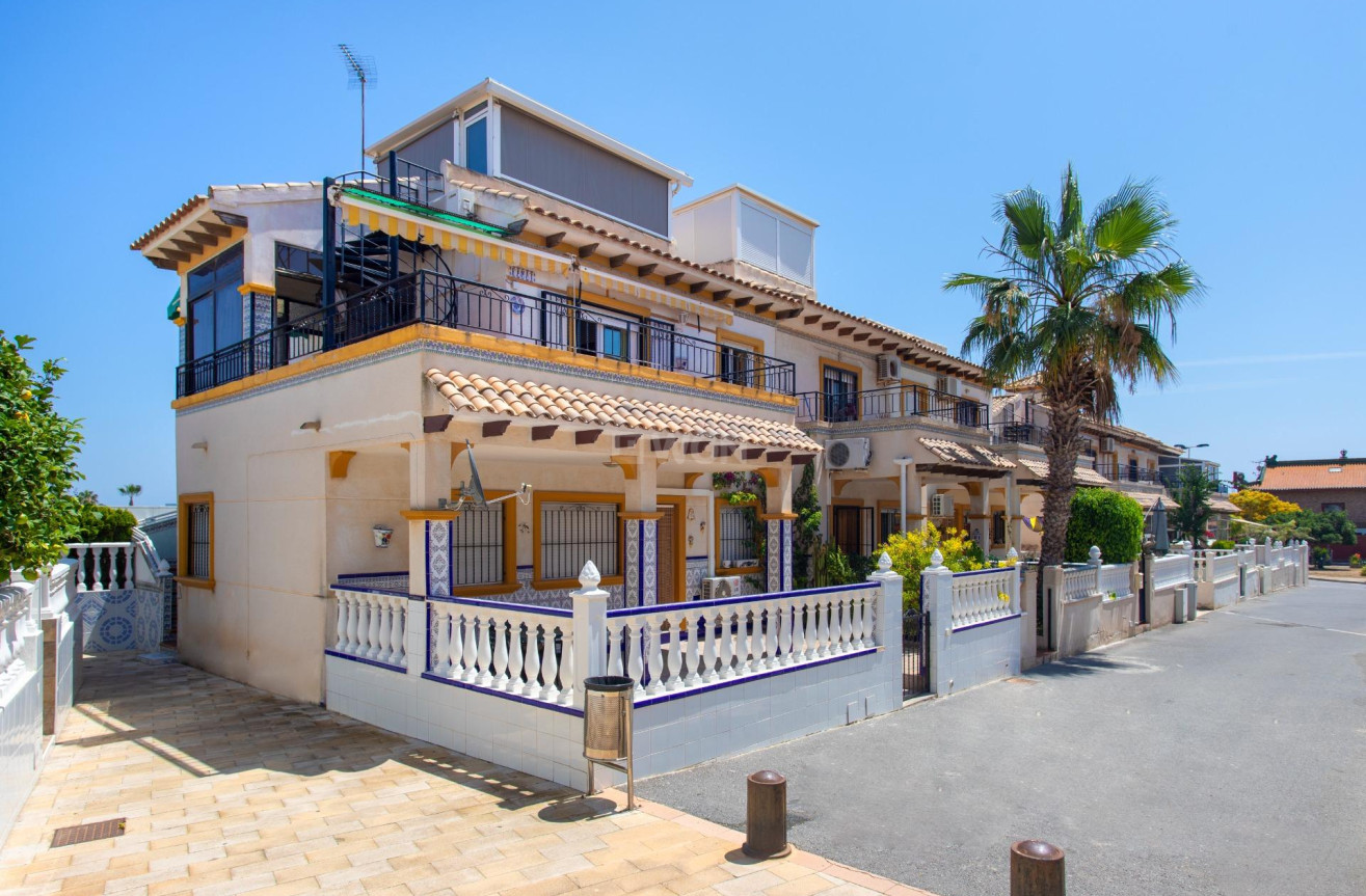 Odsprzedaż - Bungalow - Orihuela Costa - Punta Prima