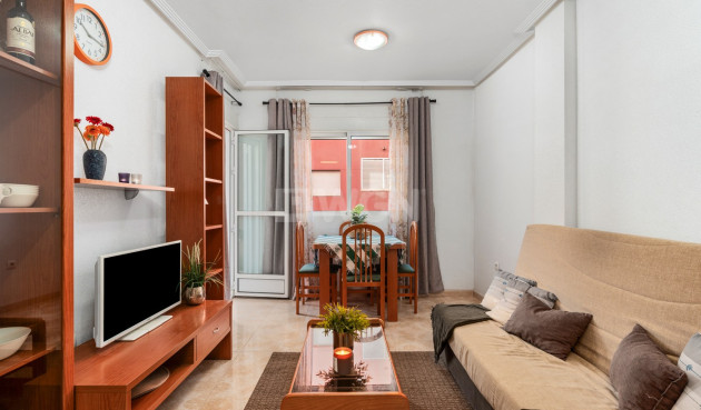 Odsprzedaż - Mieszkanie w bloku - Torrevieja - Costa Blanca