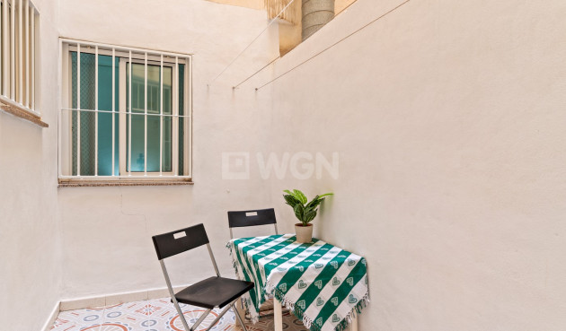 Odsprzedaż - Mieszkanie w bloku - Torrevieja - Costa Blanca