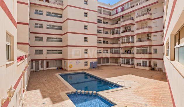 Odsprzedaż - Mieszkanie w bloku - Torrevieja - Costa Blanca