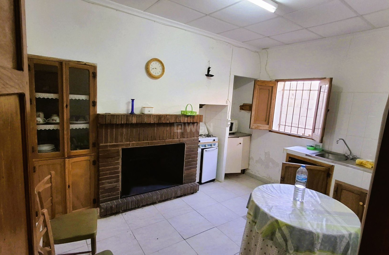 Odsprzedaż - Kamienica - Mahoya - Inland