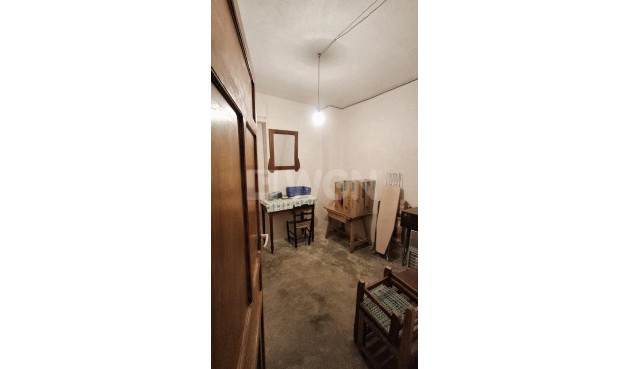 Odsprzedaż - Kamienica - Mahoya - Inland