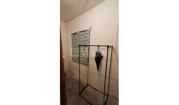 Odsprzedaż - Kamienica - Mahoya - Inland