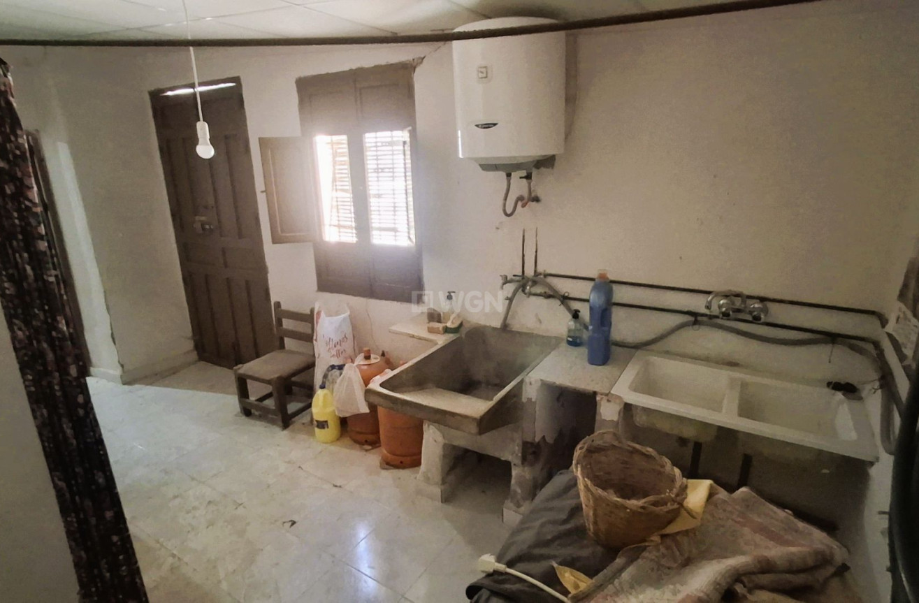 Odsprzedaż - Kamienica - Mahoya - Inland