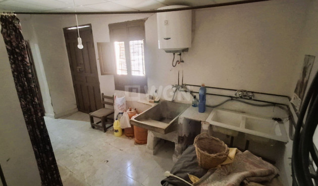 Odsprzedaż - Kamienica - Mahoya - Inland