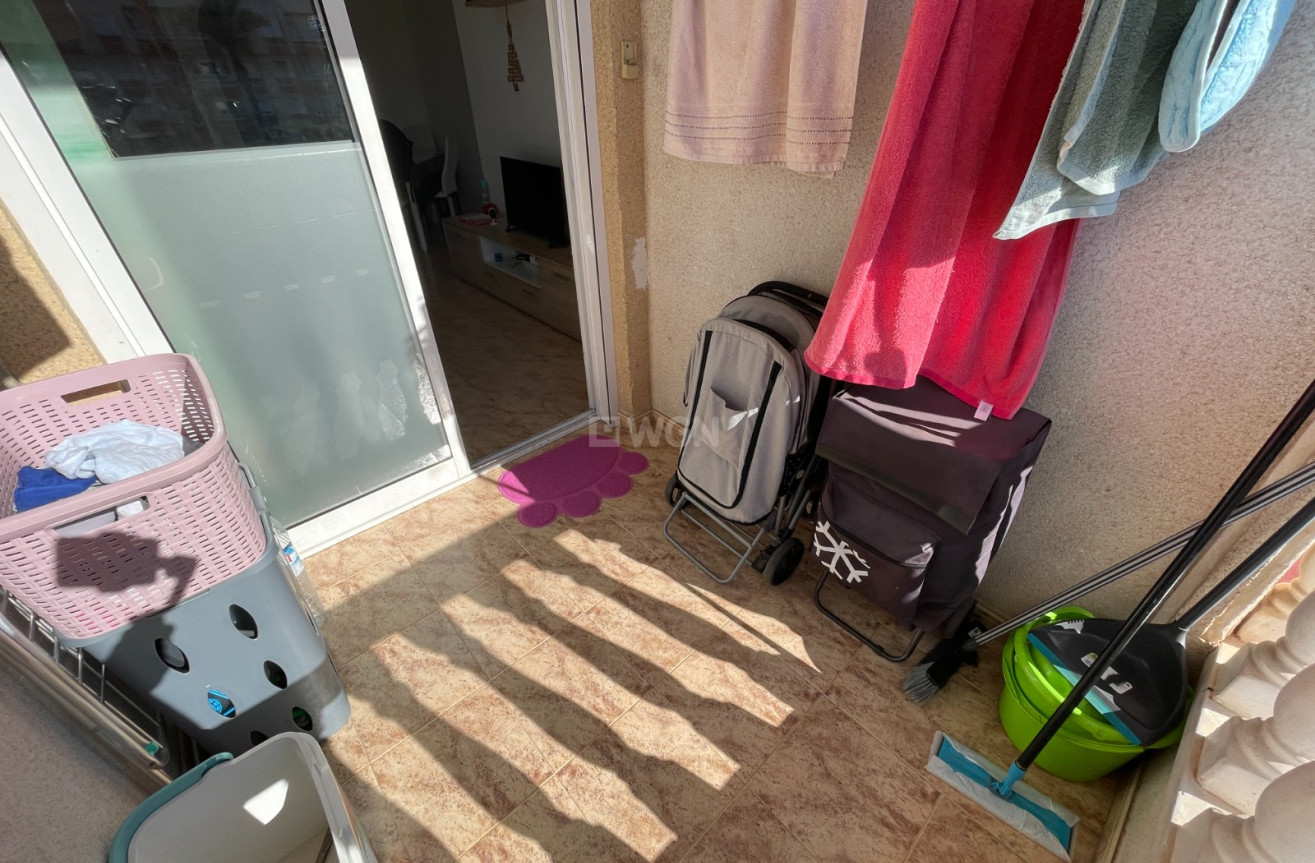 Odsprzedaż - Mieszkanie w bloku - Torrevieja - Costa Blanca